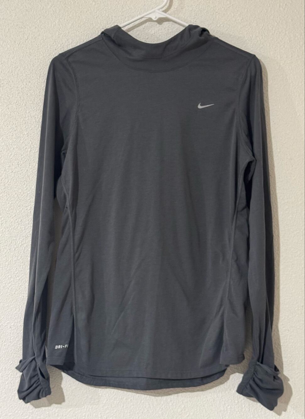 Nike Dri-FIT Long Sleeve Hooded Pullover Sweatshirt Gray Ruched Thumbhole Cuffs